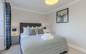Dragon Suites - Edinburgh City Centre 2 Bed Apartment
